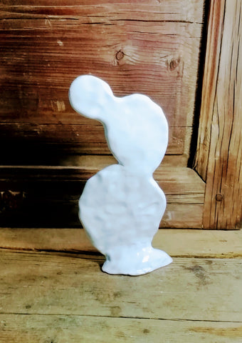 Pequeña escultura de chumbera blanca medida aprox. 18cm